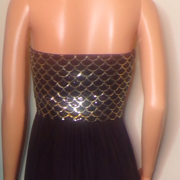Black and Gold Sequin Dress Size Medium - Picture 4 of 5